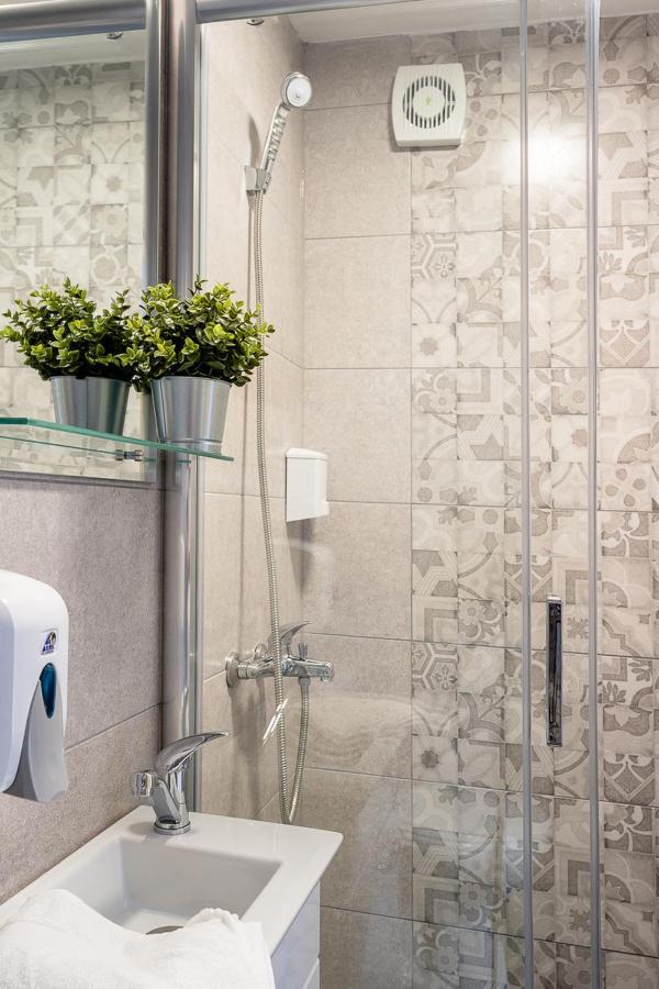 Kostovski Rooms-Near E75 To Greece Veles Luaran gambar