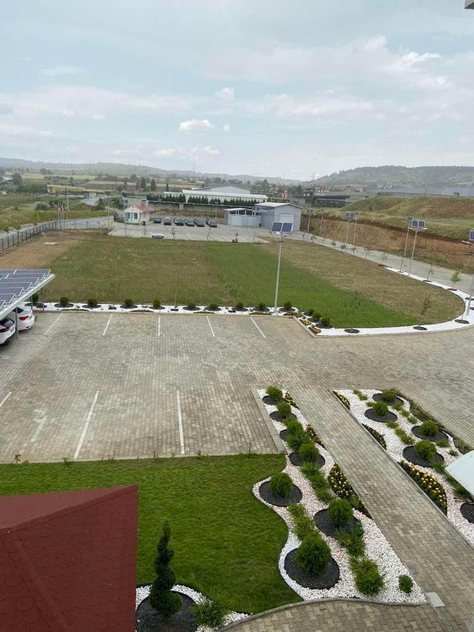 Kostovski Rooms-Near E75 To Greece Veles Luaran gambar