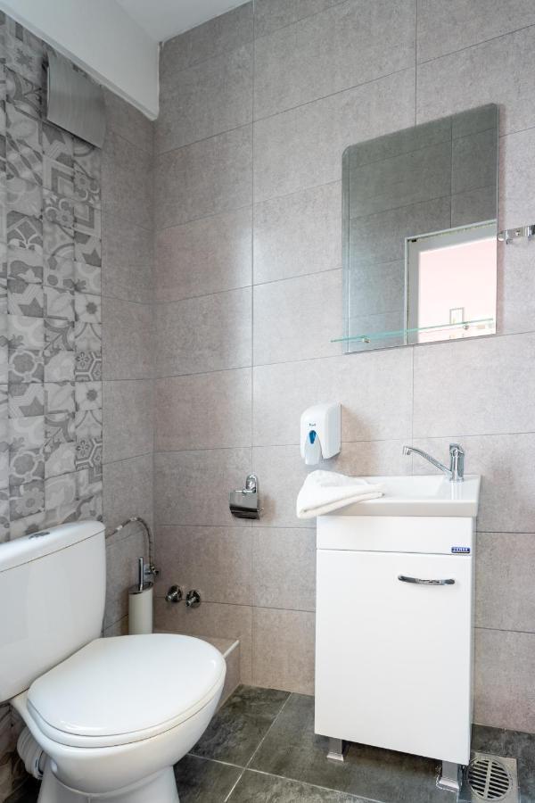 Kostovski Rooms-Near E75 To Greece Veles Luaran gambar